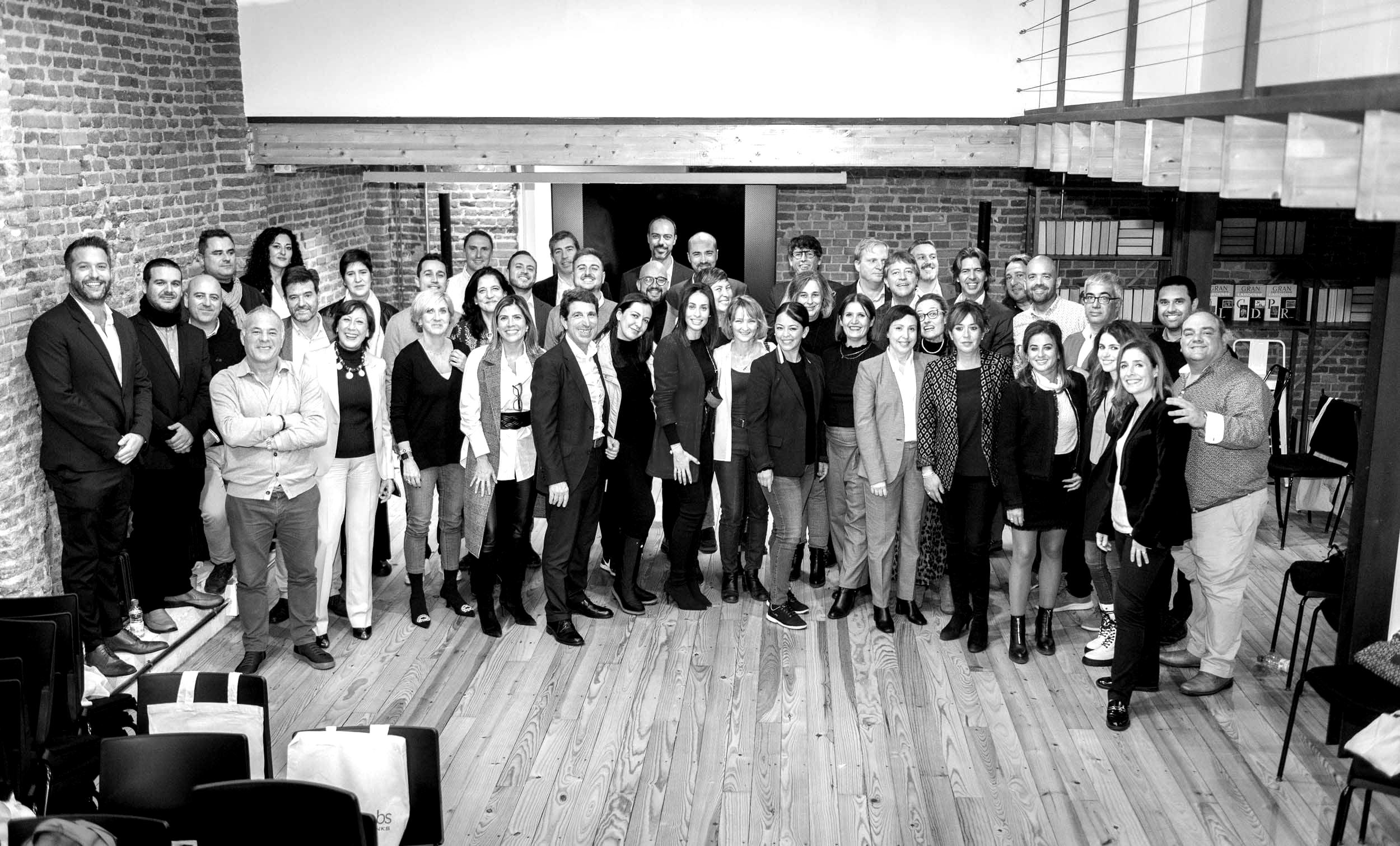 Equipo-PBS-1-blackwhite
